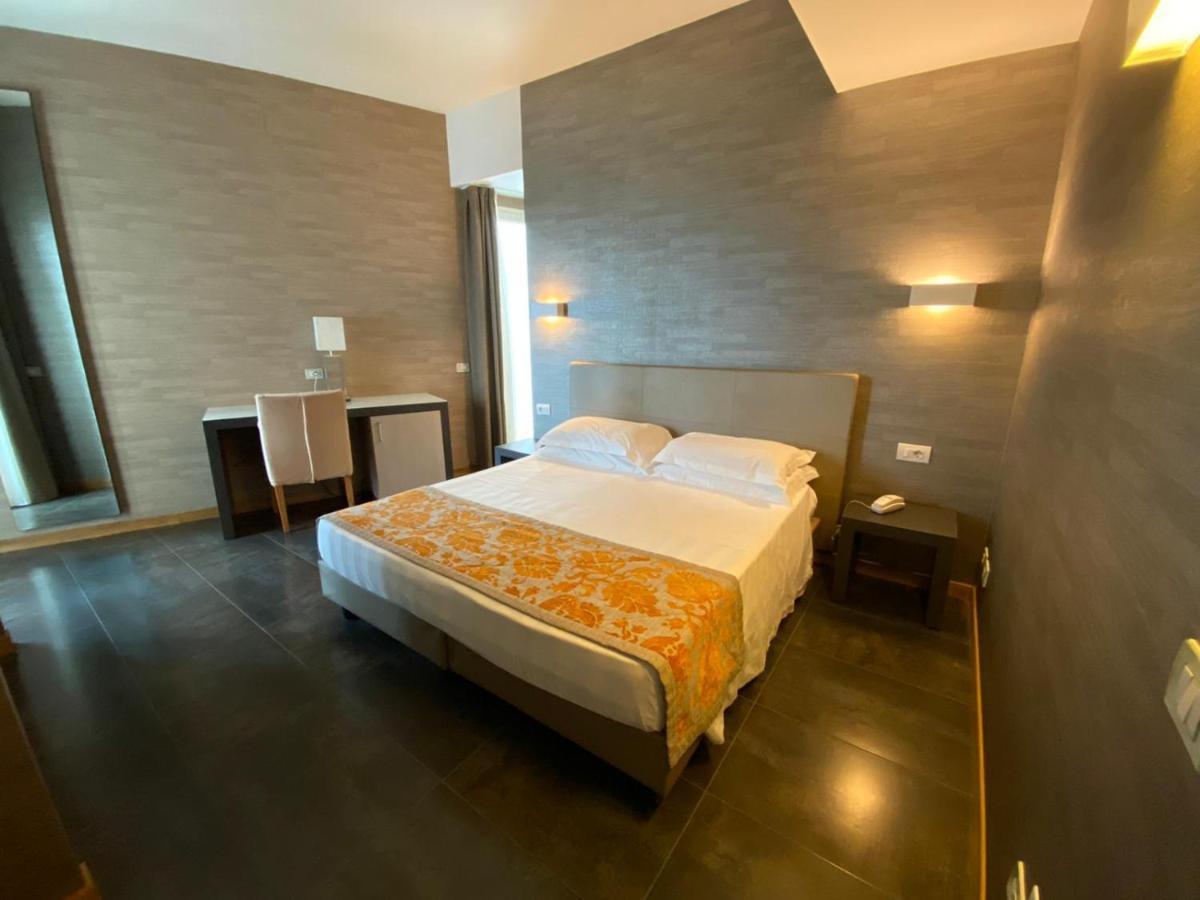Hotel Joseph 3*