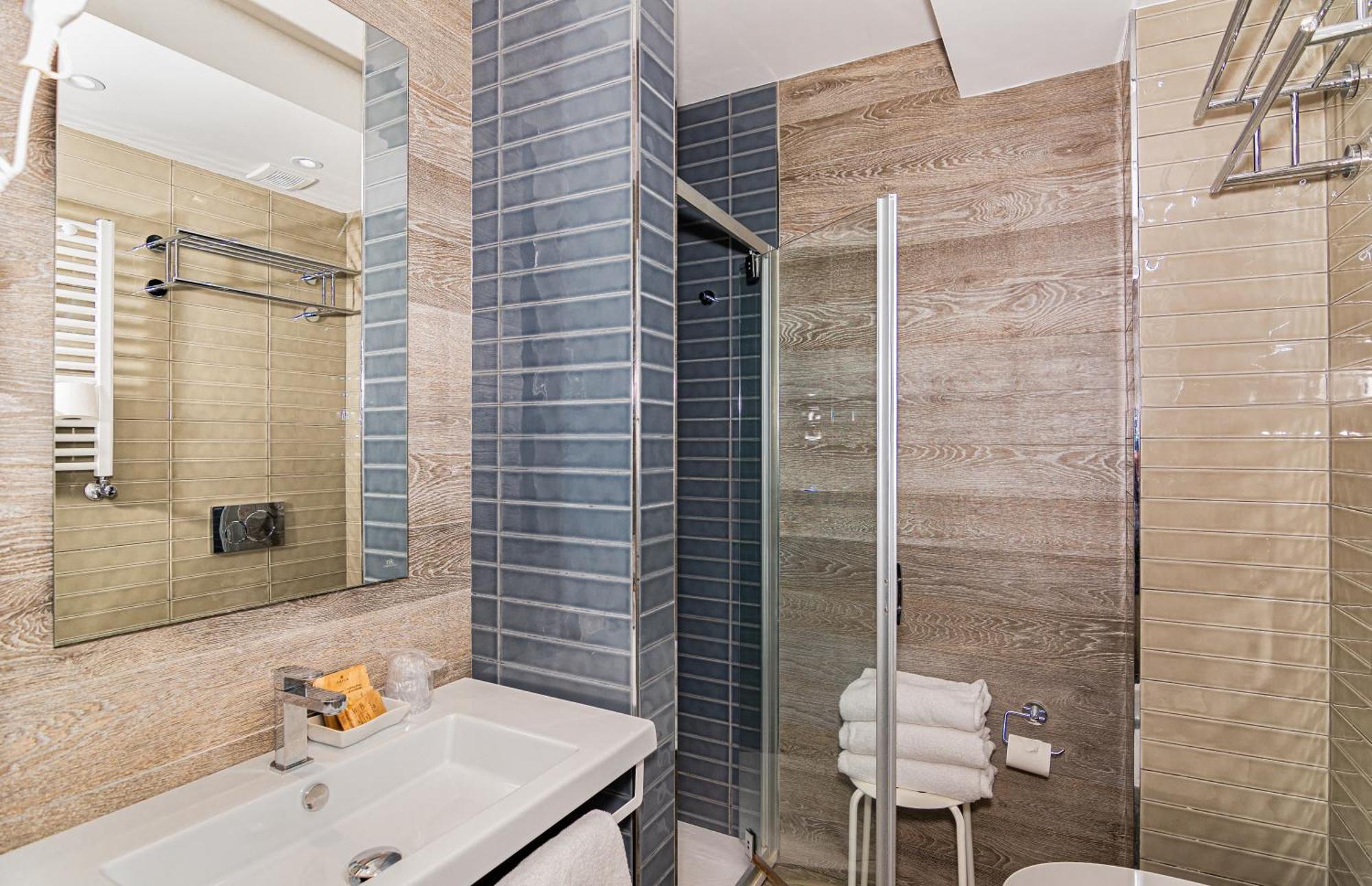 Joseph Hotel 3*